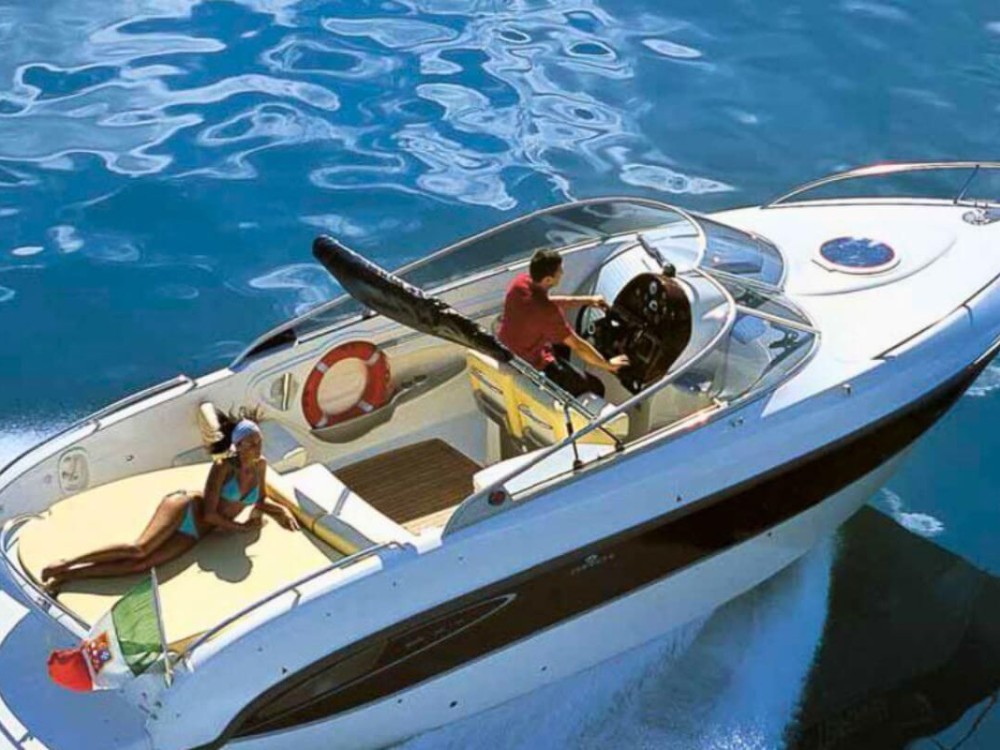 Excursion Luxury Yacht Rental – CRANCHI CSL 27