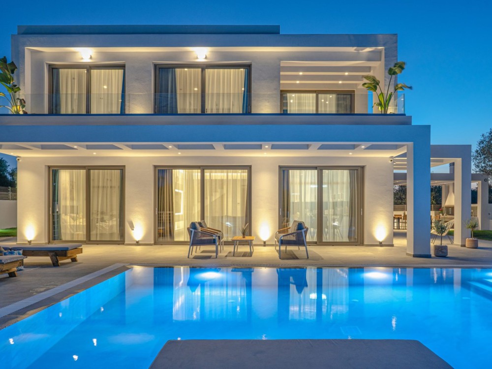 Excursion Christian Luxury Villa