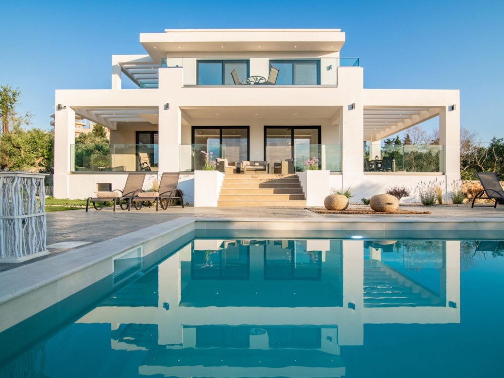 Excursion Valentino Luxury Villa