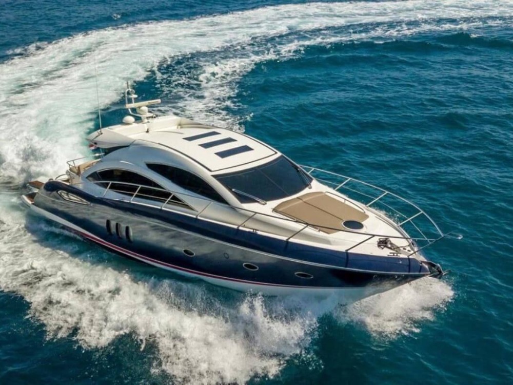 Excursion Rent a Yacht in Zakynthos: Sunseeker Predator 52